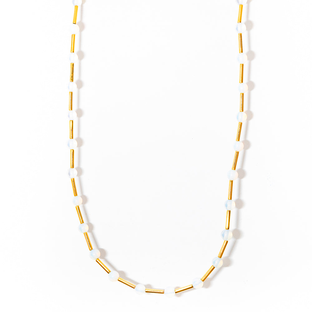 Colar curto pedra opaline com detalhes em ouro 18k - Canopus