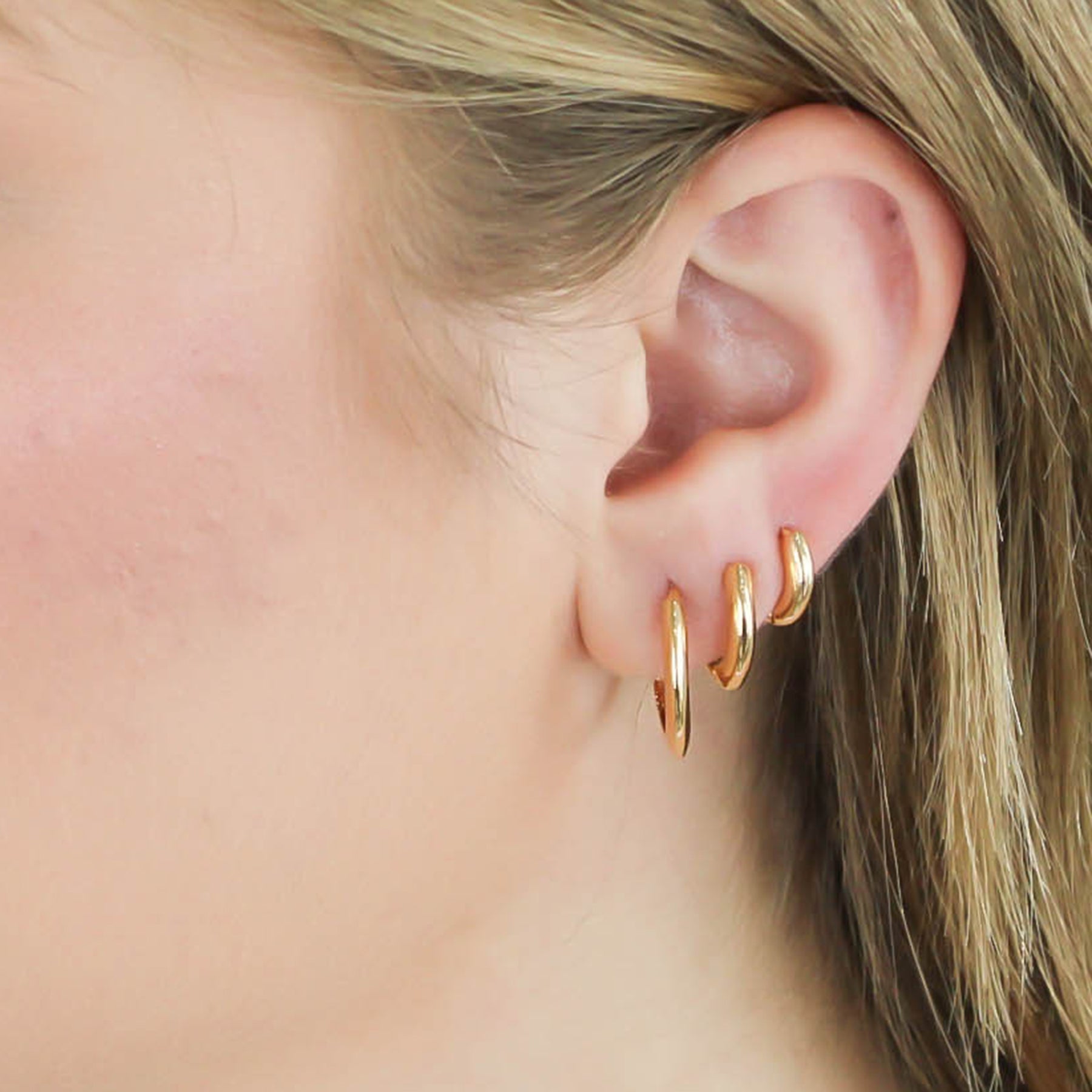 Trio de Argolas Banhadas a Ouro 18k Simples – Ara | Essenciais, Elegantes e Versáteis