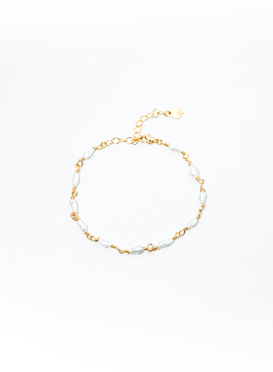 pulseira banhada a ouro 18 k de pérolinhas barrocas - Dafne