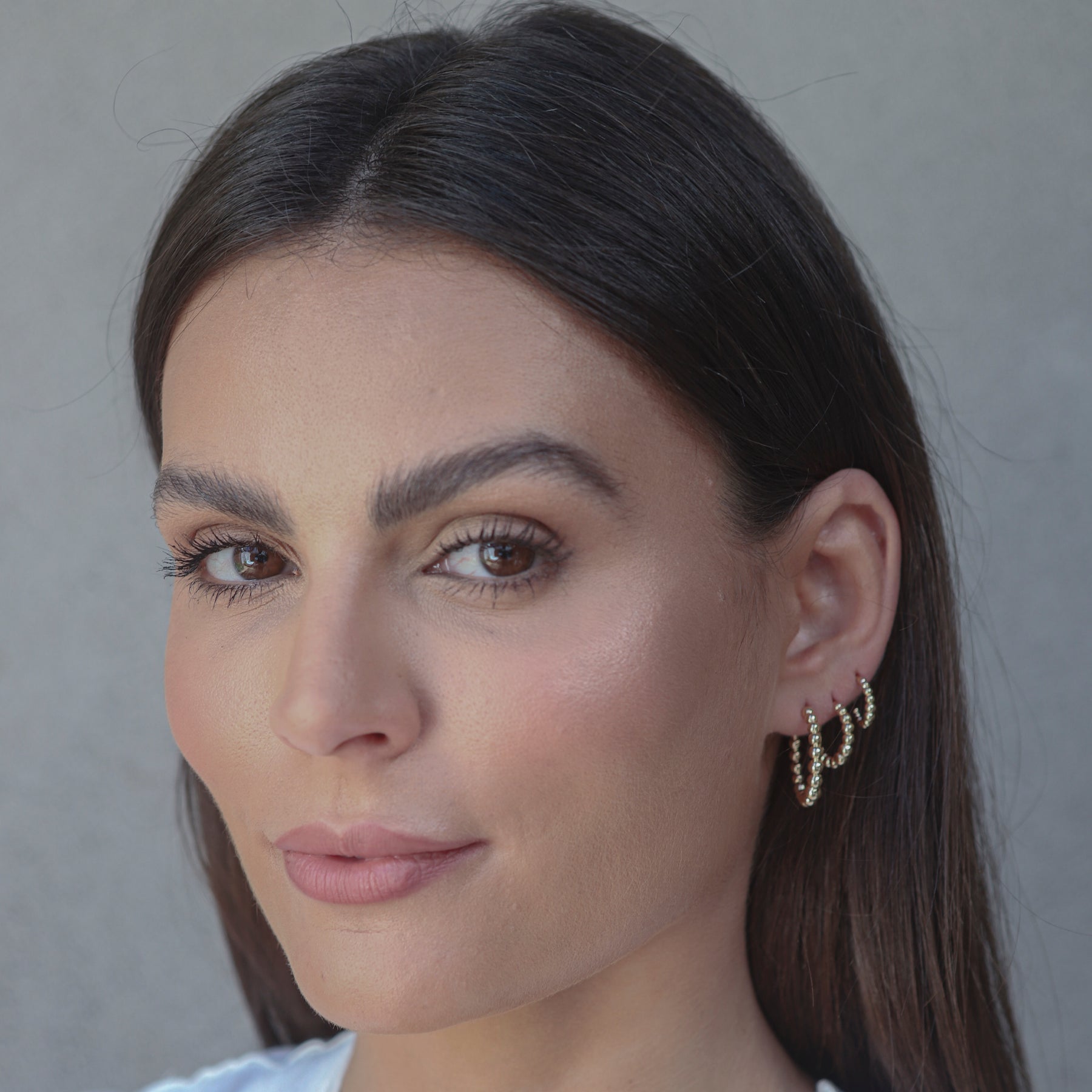 Trio de Argolas Banhado a Ouro 18K com Detalhe de Bolinhas – Trio Rigel | Moderno e Elegante