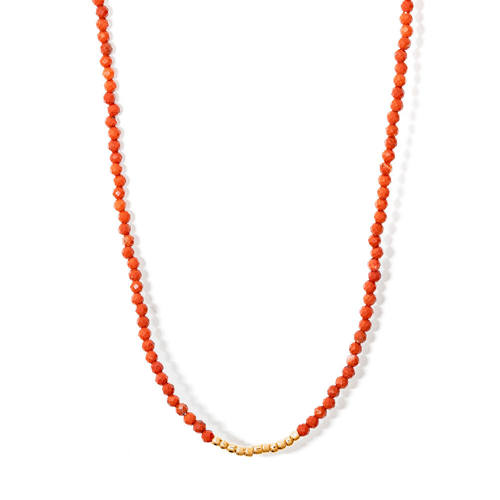 colar banhado a ouro 18k micro pedras jaspe com detalhes em metal - Lira